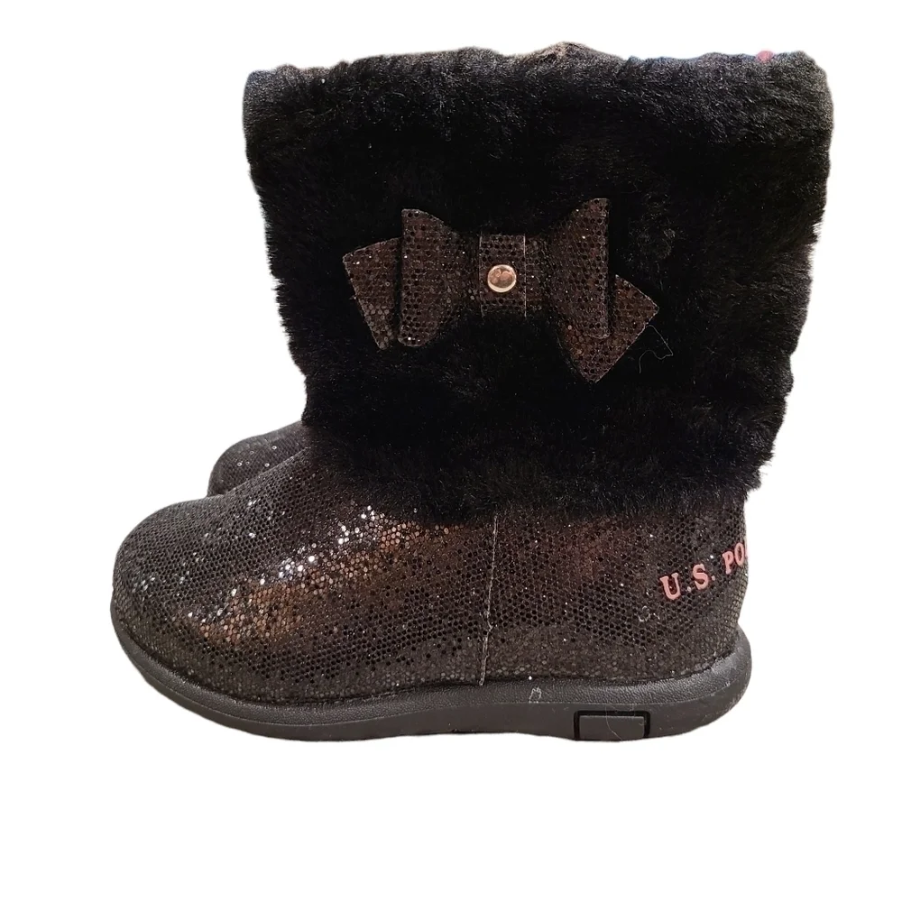 US Polo Assn. Winter Boots with Faux Fur and Sparkle , Size 8 Toddler